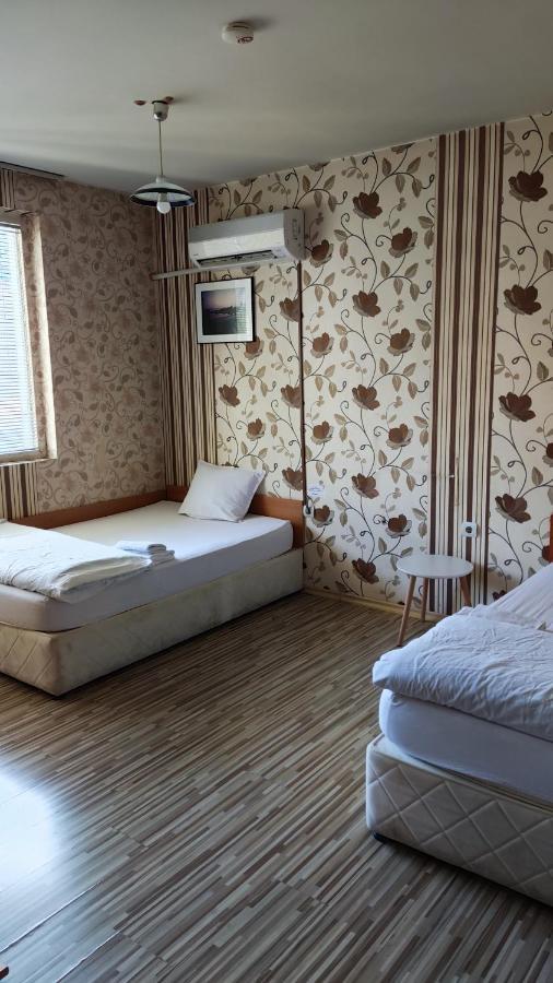 Pleven Rooms Exterior foto